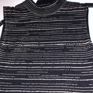 St. John Black And Gold Sleeveless Mock Turtleneck Shell Knit Top Petite